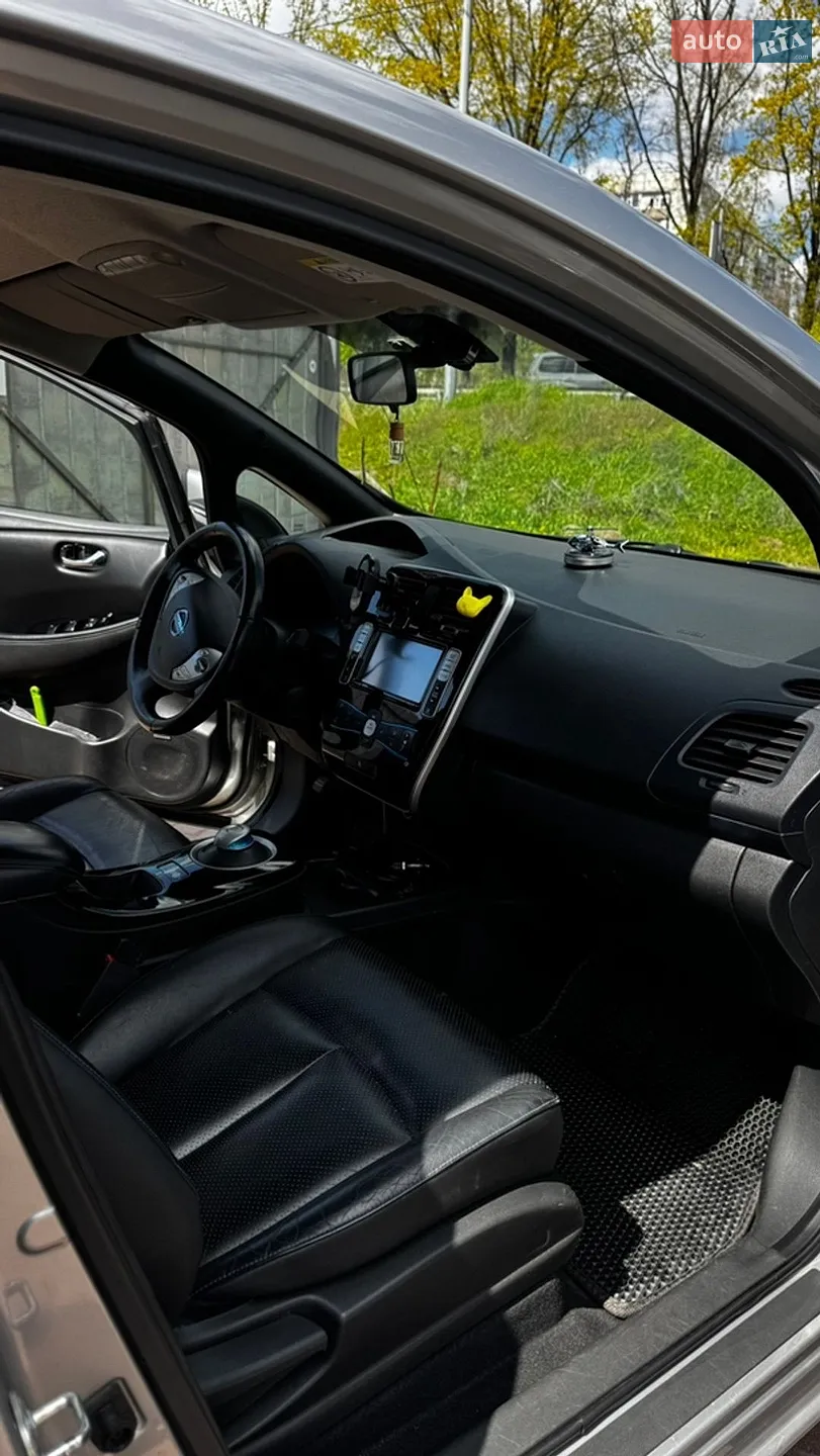 2014 Nissan Leaf - мініатюра 9