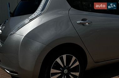 Хетчбек Nissan Leaf 2014 в Полтаві