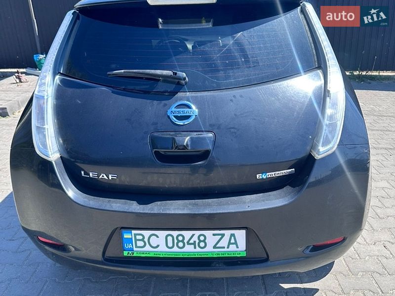 Хэтчбек Nissan Leaf 2014 в Львове