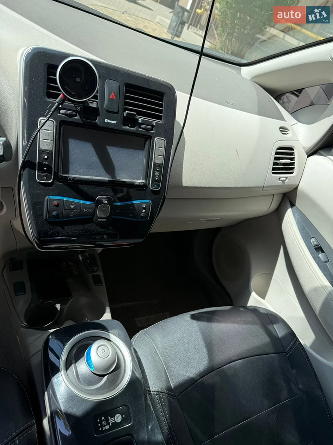 2011 Nissan Leaf - мініатюра 24