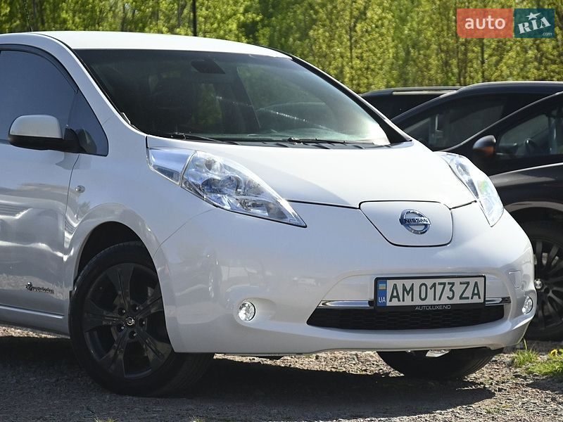 Хэтчбек Nissan Leaf 2016 в Бердичеве