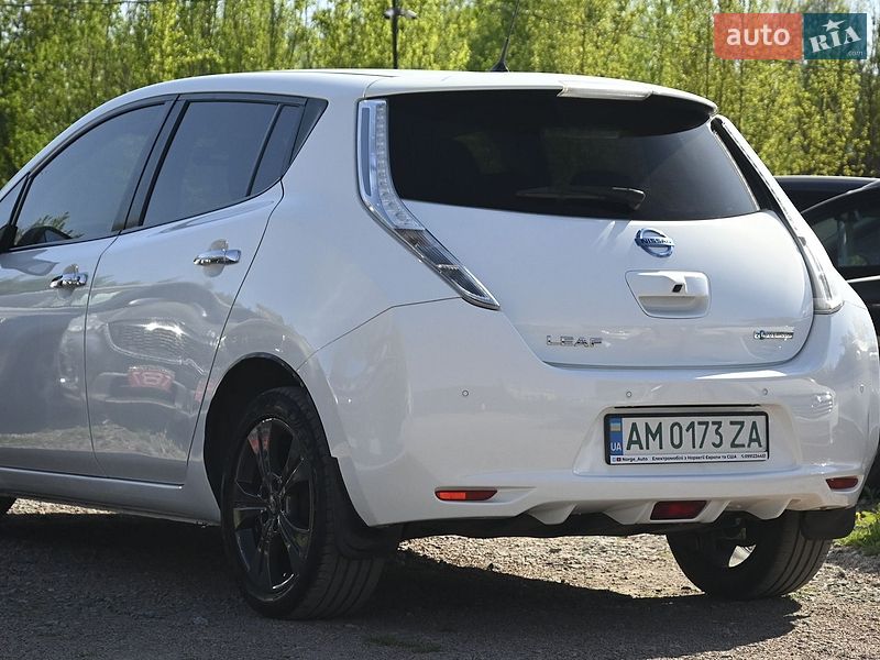 Хэтчбек Nissan Leaf 2016 в Бердичеве