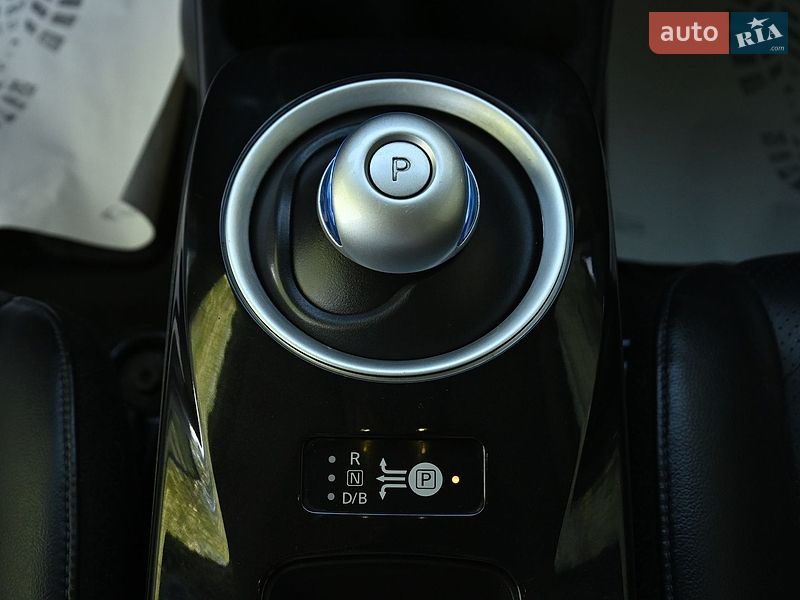 Хэтчбек Nissan Leaf 2016 в Бердичеве