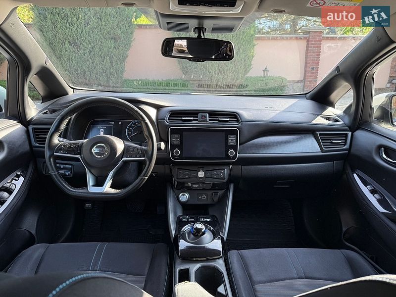 Хэтчбек Nissan Leaf 2019 в Львове