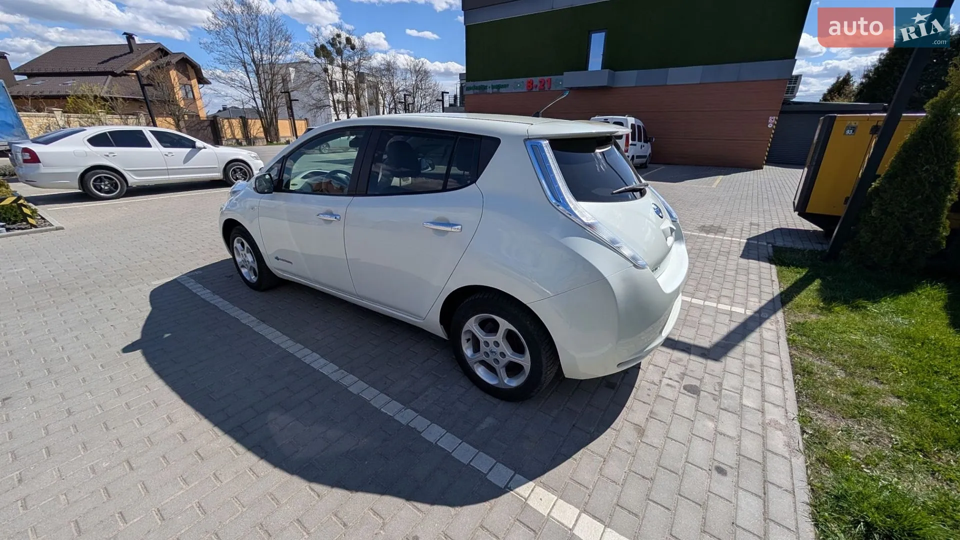 2012 Nissan Leaf - мініатюра 11