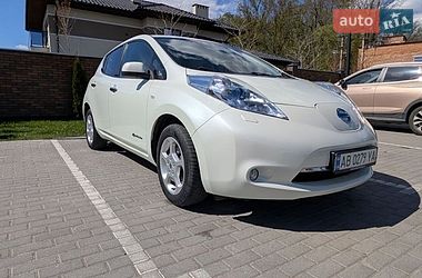 Хэтчбек Nissan Leaf 2012 в Виннице
