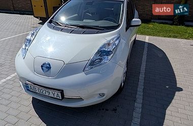 Хэтчбек Nissan Leaf 2012 в Виннице