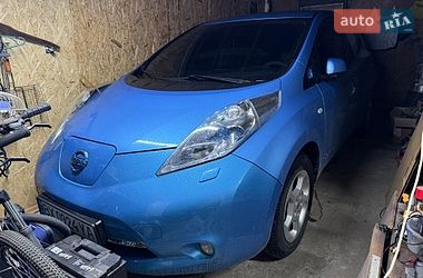 Хэтчбек Nissan Leaf 2012 в Хмельницком