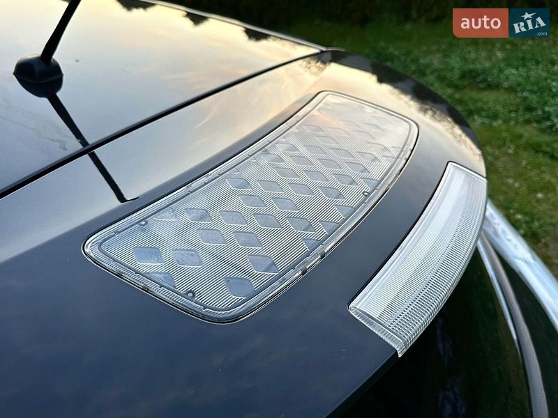 Хэтчбек Nissan Leaf 2016 в Днепре