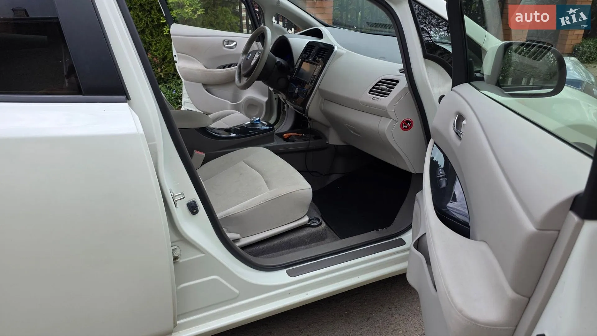 2011 Nissan Leaf - мініатюра 22