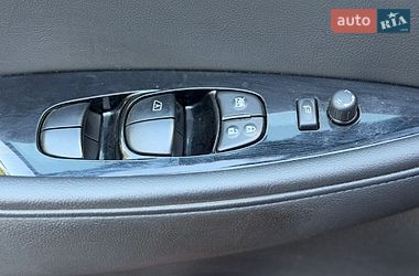Хэтчбек Nissan Leaf 2017 в Золочеве