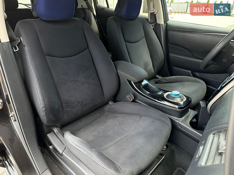 Хэтчбек Nissan Leaf 2014 в Мукачево