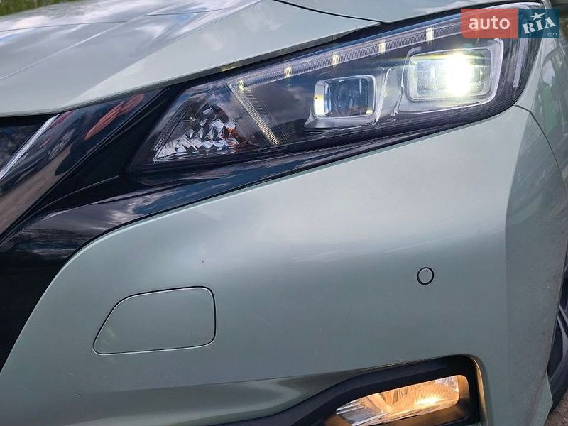 Хетчбек Nissan Leaf 2018 в Луцьку
