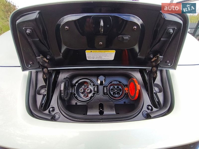 Хетчбек Nissan Leaf 2018 в Луцьку