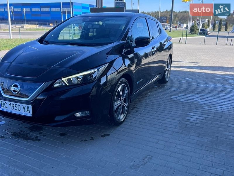 Хетчбек Nissan Leaf 2018 в Львові