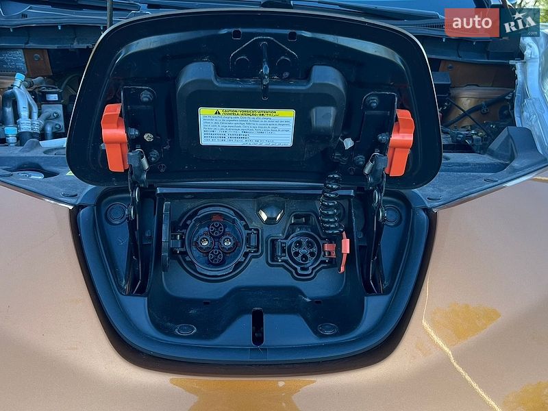 Хэтчбек Nissan Leaf 2016 в Одессе фото 16 Хэтчбек Nissan Leaf 2016 в Одессе