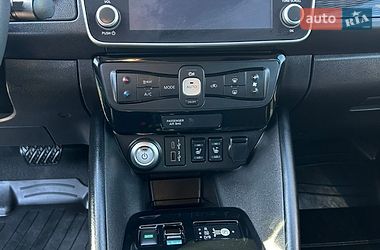 Хэтчбек Nissan Leaf 2023 в Ровно