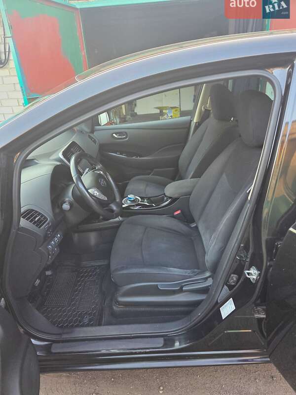 Хетчбек Nissan Leaf 2014 в Черкасах