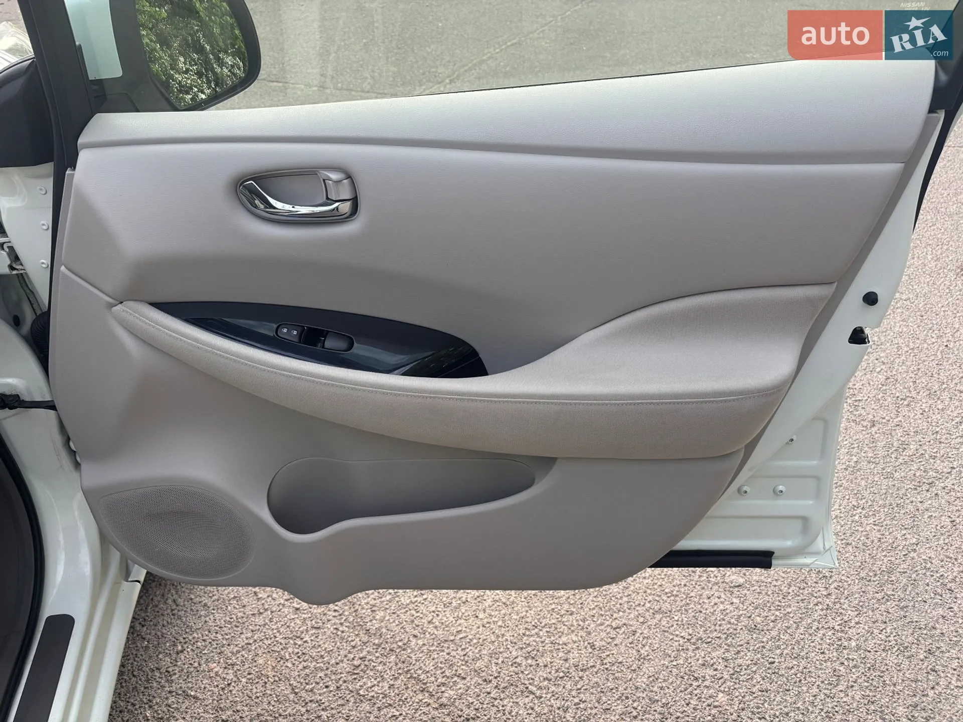 2012 Nissan Leaf - мініатюра 25