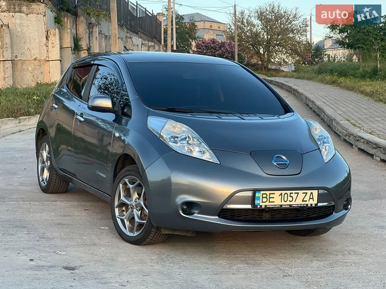 2015 Nissan Leaf - мініатюра 10