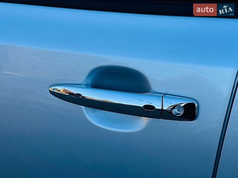 Хэтчбек Nissan Leaf 2024 в Харькове