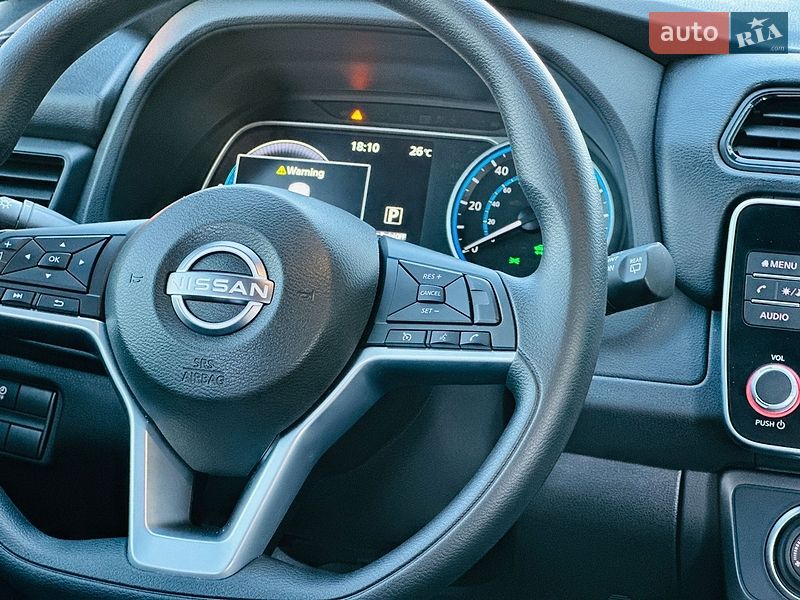 Хэтчбек Nissan Leaf 2024 в Харькове