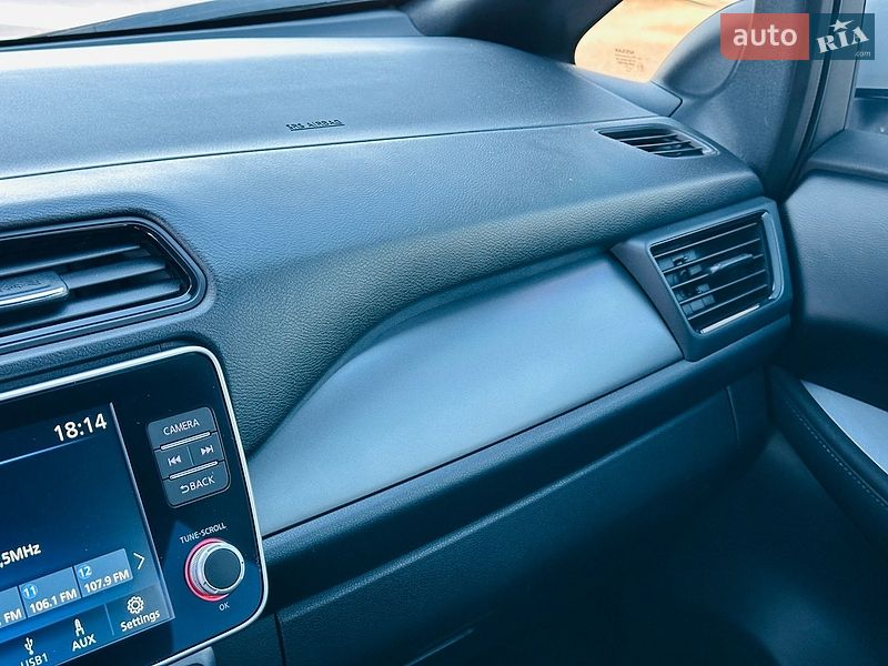 Хэтчбек Nissan Leaf 2024 в Харькове