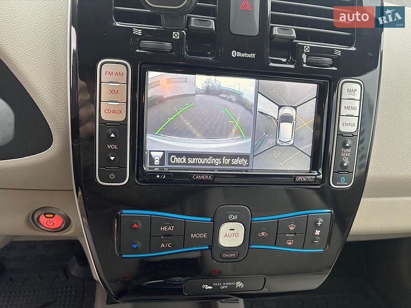 Хэтчбек Nissan Leaf 2013 в Киеве