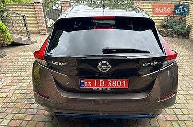 Хэтчбек Nissan Leaf 2018 в Черновцах