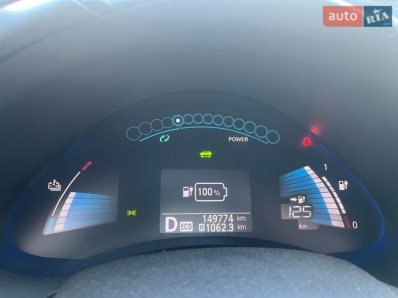 Хэтчбек Nissan Leaf 2013 в Киеве