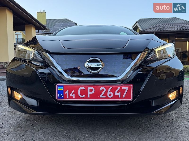 Хэтчбек Nissan Leaf 2019 в Львове