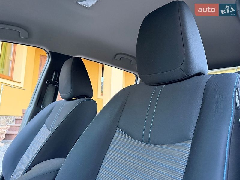 Хэтчбек Nissan Leaf 2019 в Львове