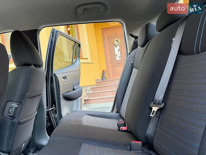 Хэтчбек Nissan Leaf 2019 в Львове