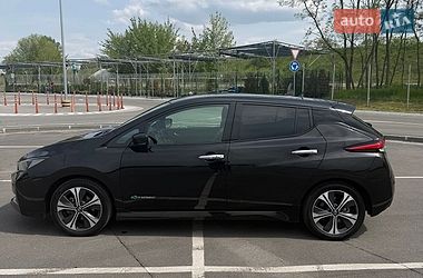 Хетчбек Nissan Leaf 2018 в Дніпрі