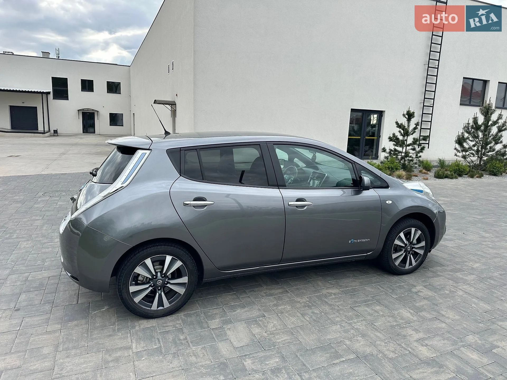 2017 Nissan Leaf - мініатюра 7