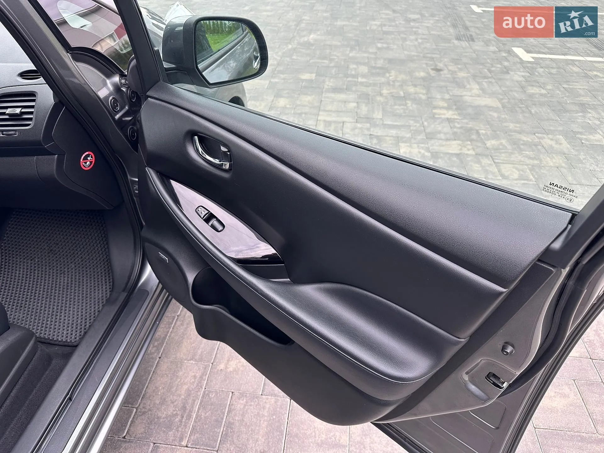 2017 Nissan Leaf - мініатюра 13
