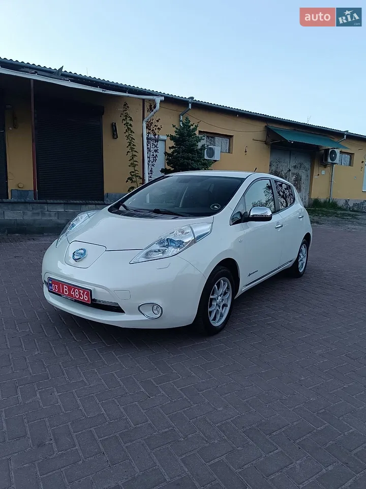 2015 Nissan Leaf - мініатюра 180