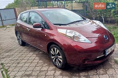 Хетчбек Nissan Leaf 2016 в Києві