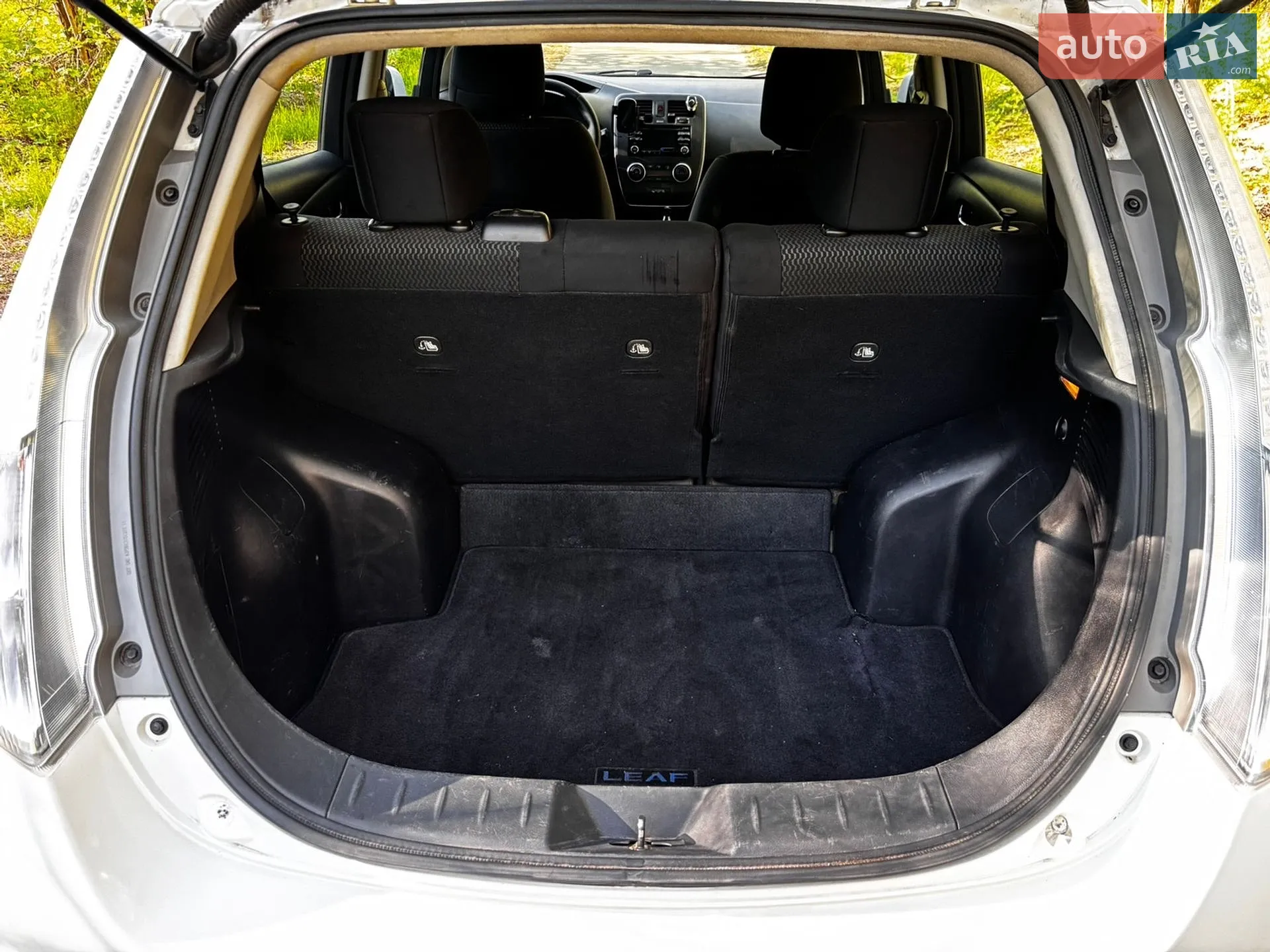 2014 Nissan Leaf - мініатюра 11