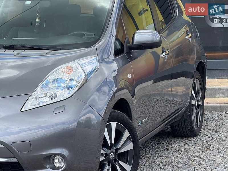 Хэтчбек Nissan Leaf 2015 в Стрые