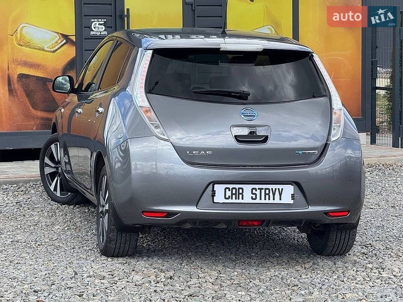 Хэтчбек Nissan Leaf 2015 в Стрые
