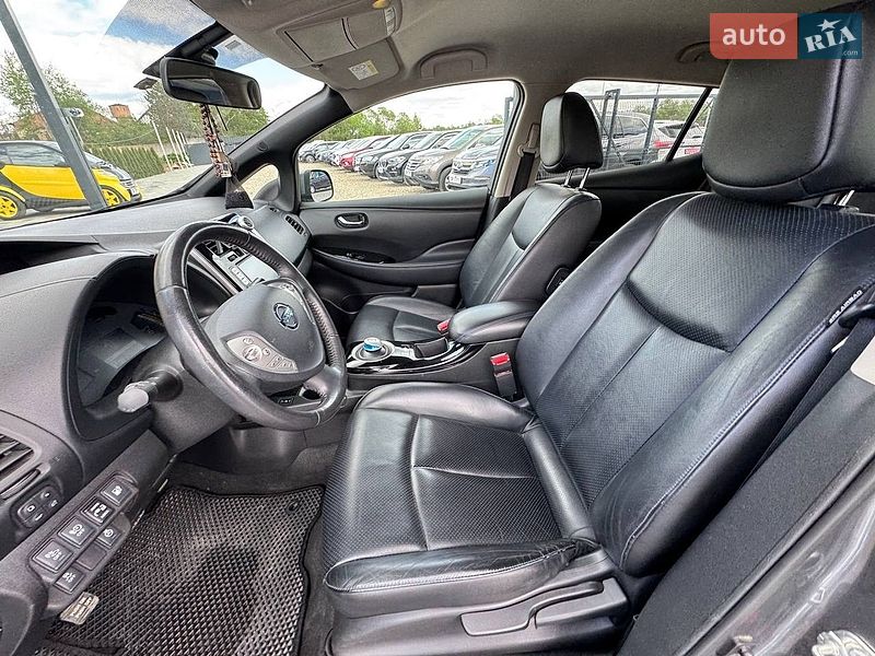 Хэтчбек Nissan Leaf 2015 в Стрые