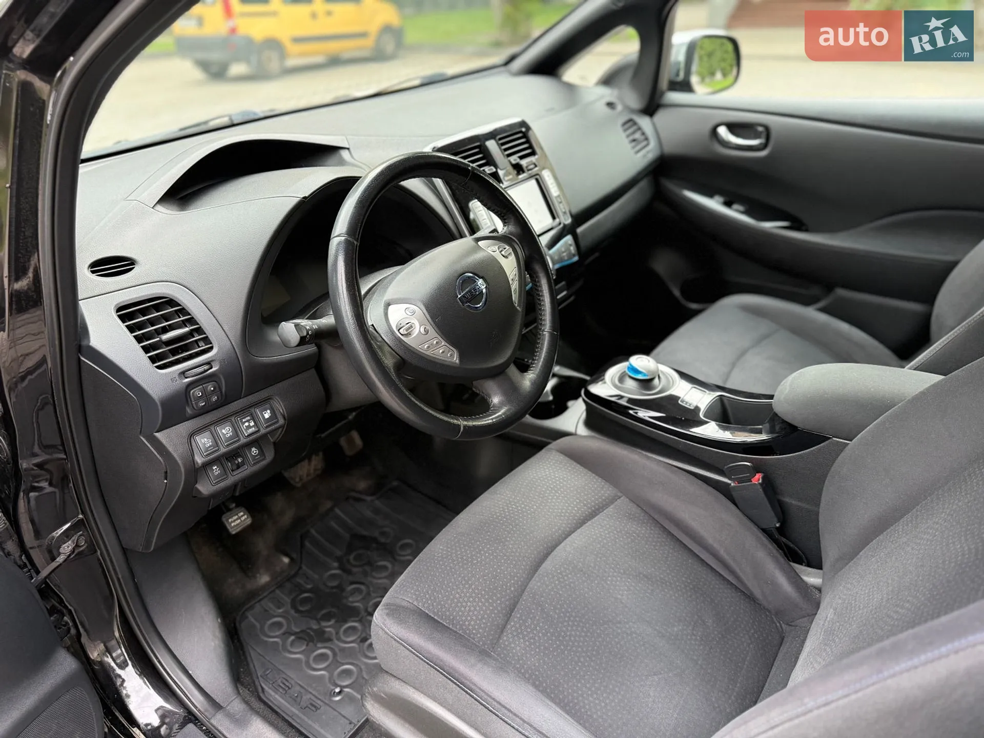2013 Nissan Leaf - мініатюра 17