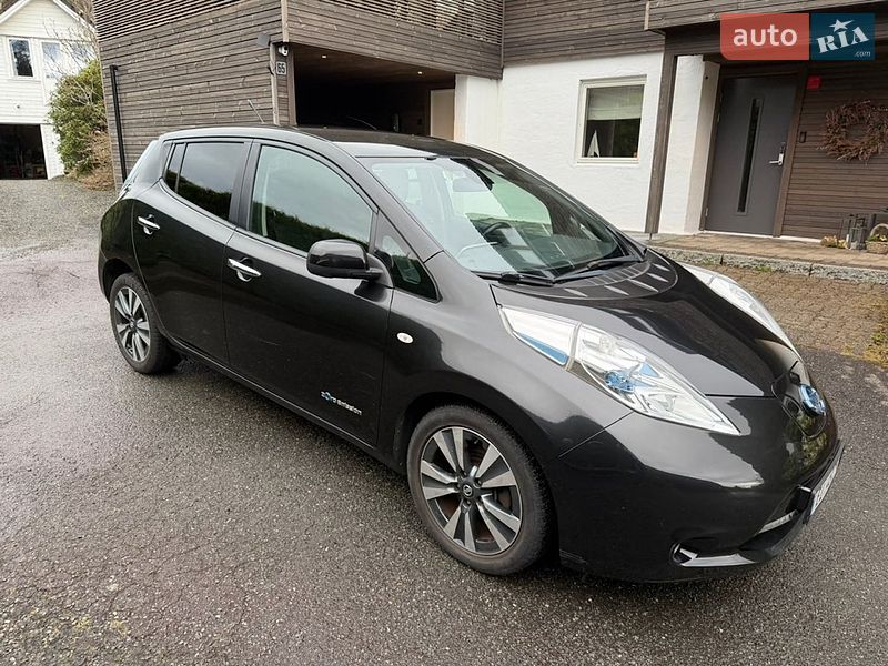 Хэтчбек Nissan Leaf 2014 в Умани