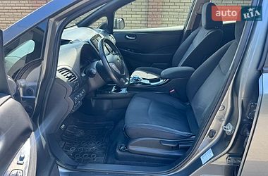 Хетчбек Nissan Leaf 2015 в Чернівцях