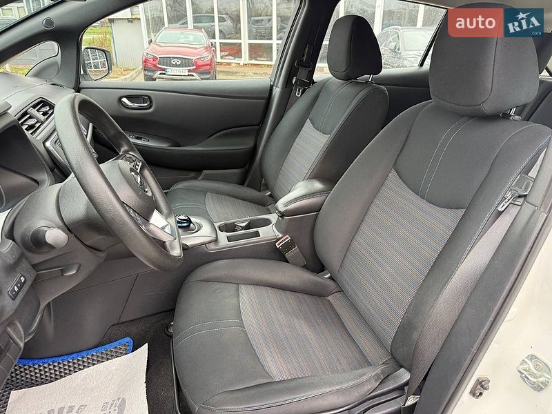 Хэтчбек Nissan Leaf 2019 в Житомире