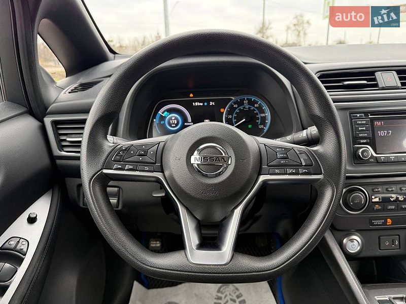 Хэтчбек Nissan Leaf 2019 в Житомире