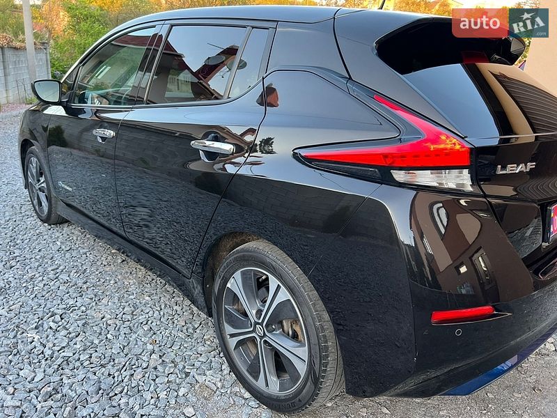 Хетчбек Nissan Leaf 2018 в Рівному