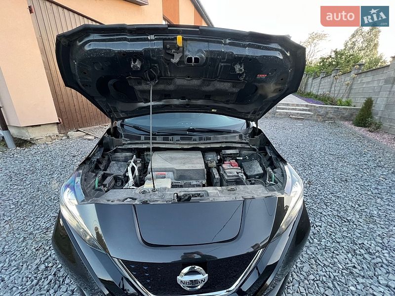 Хетчбек Nissan Leaf 2018 в Рівному