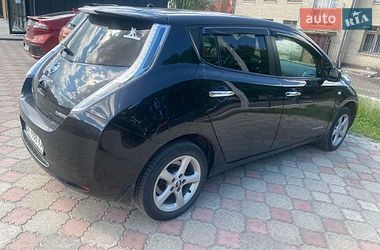 Хэтчбек Nissan Leaf 2015 в Дубровице